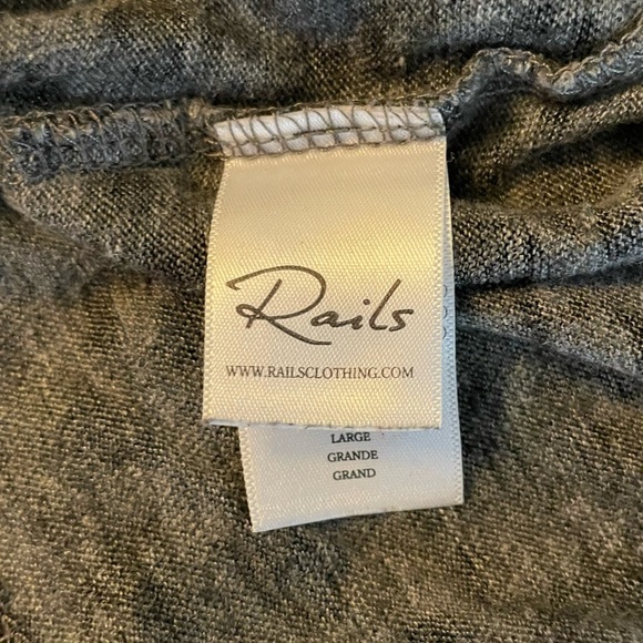 Rails Sami Long Sleeve V Neck Animal Print Top in Charcoal Linen Blend Size L - Picture 7 of 9